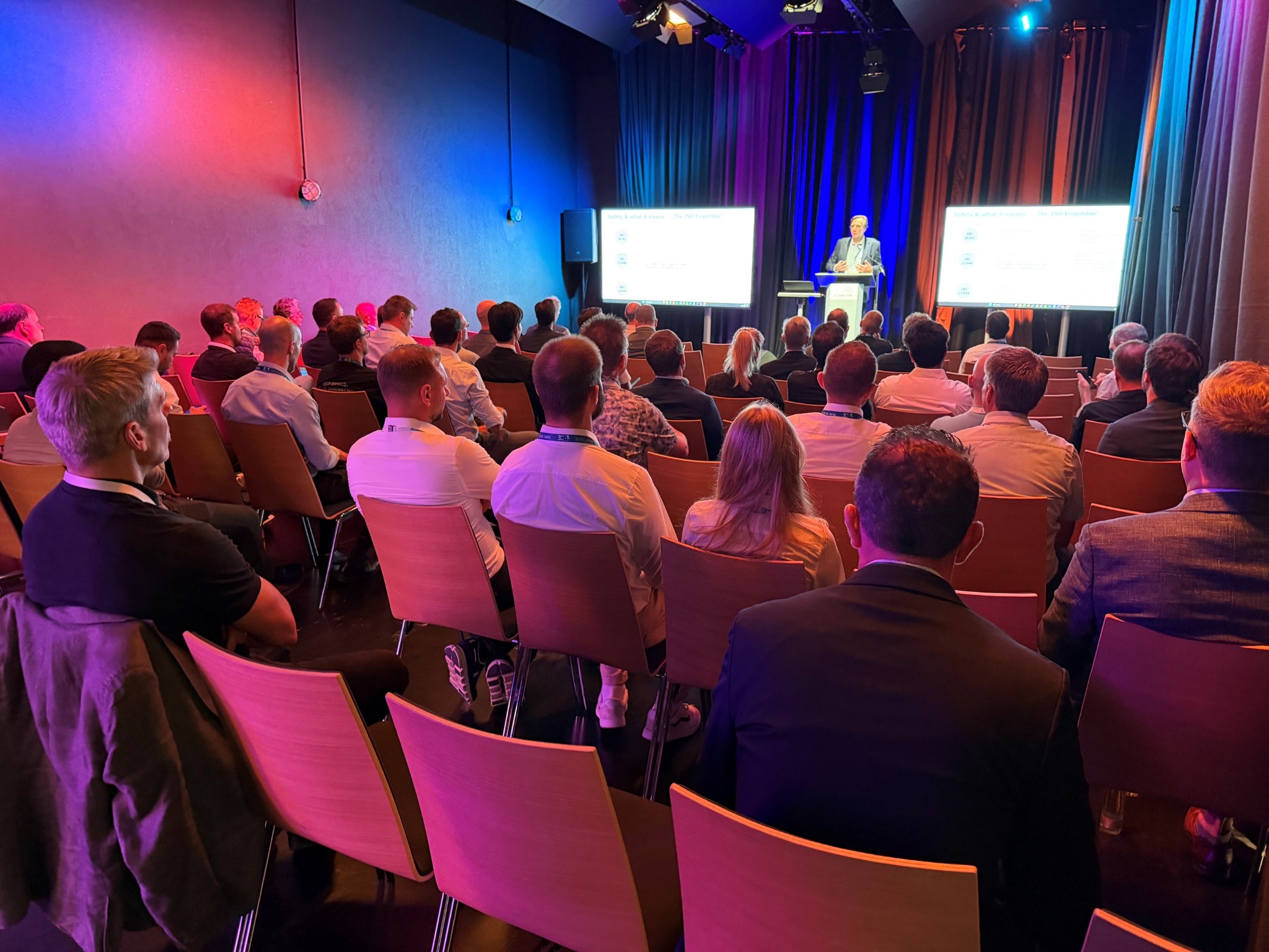 Dr. Reinhard Ernst auf der Automotive Technology Show 2026